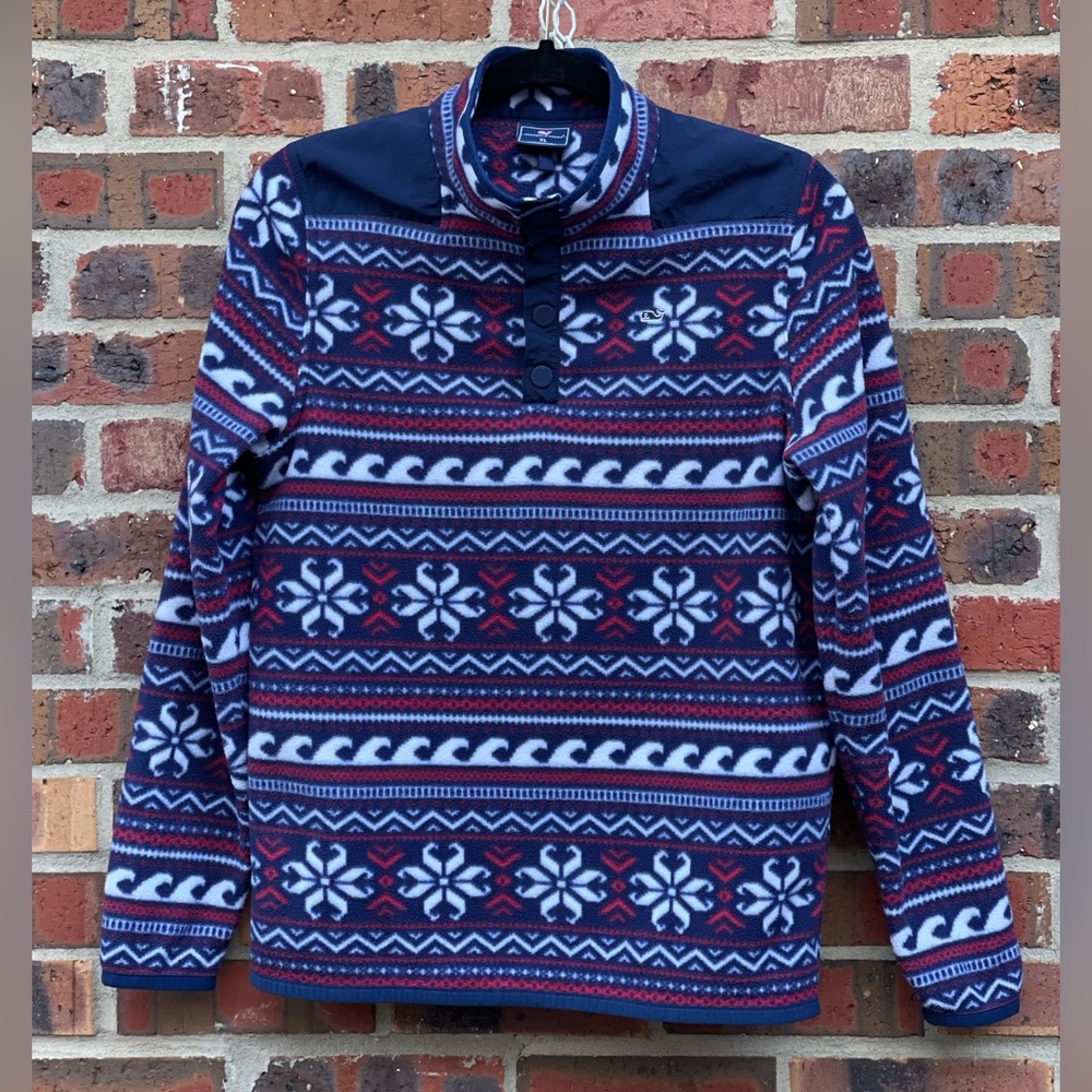 Vineyard Vines kids Boys XL Fleece Shep shirt.